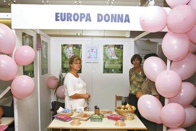 PRILOGA NOVICE FESTIVAL Tudi na Festivalu za tretje življenjsko obdobje v Cankarjevem domu je bila prisotna Europa Donna.