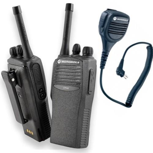 komunikace Motorola CP00 ch vysílačka Motorola CP0 ch vysílačka Motorola externí repro/mic x Motorola + externi mic + x nabíječka v case Axxent drátová