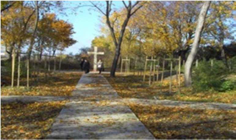 Vojenský cintorín na Kopčianskej Pamätník povstaniu