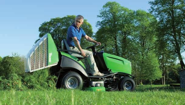 Výnimočný komfort: Záhradné traktory Série T5. Séria T5 obsahuje neočakávané ergonomické prvky. Napríklad odpružené sedadlo je nastaviteľné horizontálne i vertikálne pre všetky typy postavy.