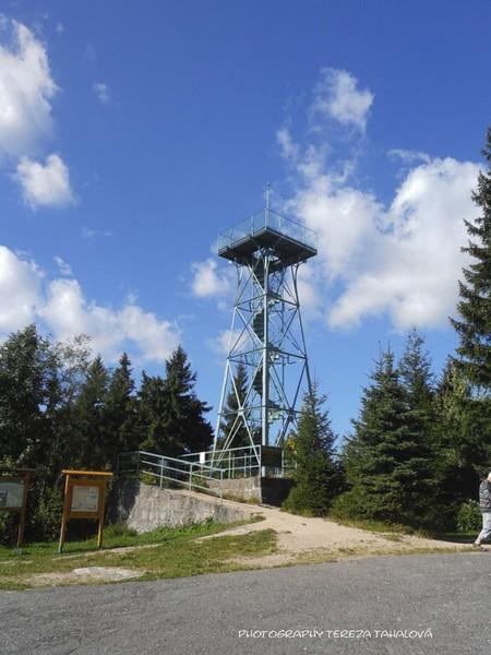 V roce 1762 byla nedaleko studánky postavena dřevěná kaple, po roce 1800 ji nahradila kamenná kaplička, která zde stojí dodnes.