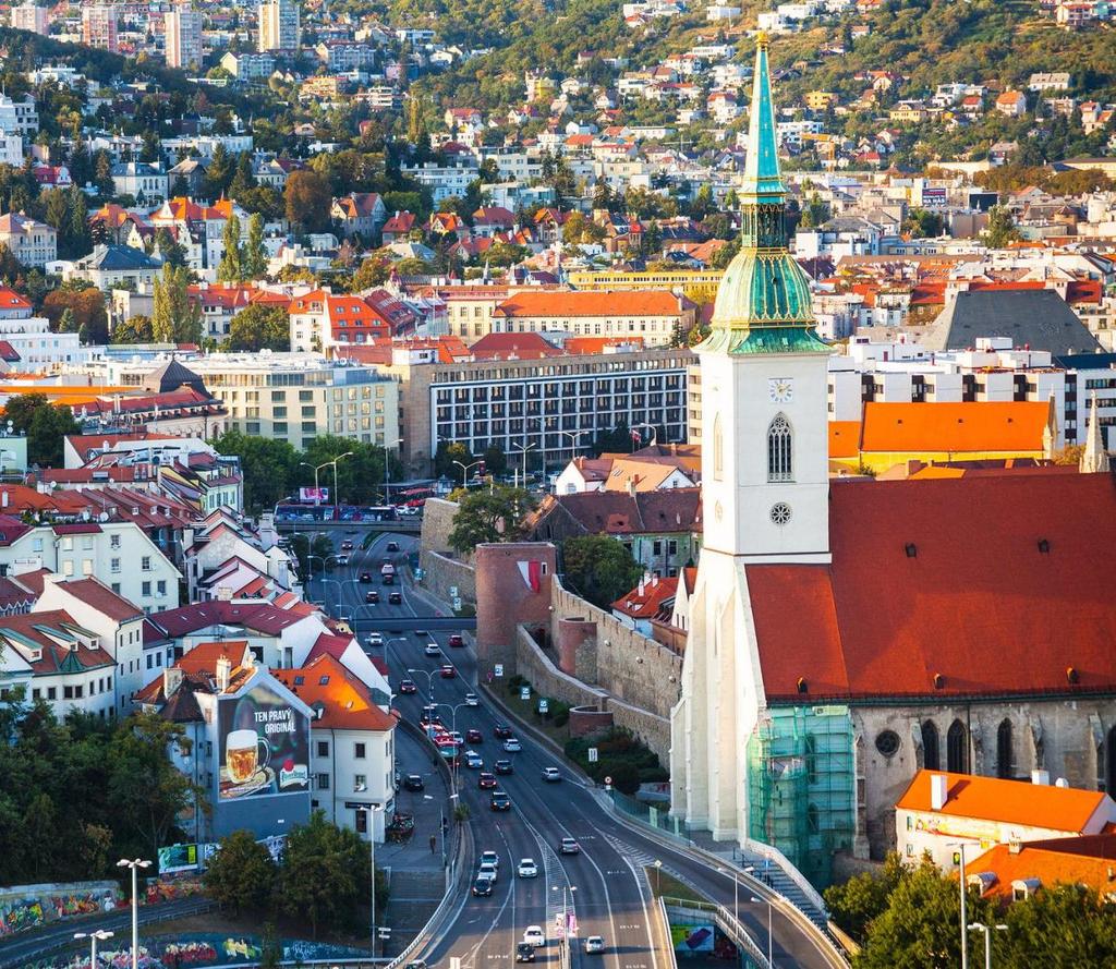 O ACCACE S viac ako 550 zamestnancami a 2 000 medzinárodnými klientmi sa Accace radí medzi popredných poskytovateľov poradenských služieb