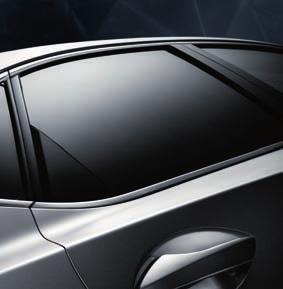 ZADNÍ OCHRANNÝ KRYT SPODNÍ ČÁSTI VOZIDLA Zadní ochranný kryt spodní části vozidla Lexus svým klenutým tvarem zvětšuje