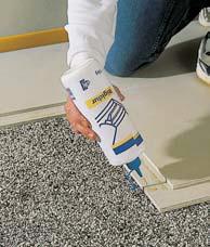 V případě podlahových dílců Rigidur jsou sádrovláknité desky k sobě slepeny již z výroby; při použití sádrokartonové podlahy Rigiplan se k sobě dvě desky vzájemně lepí při montáži.