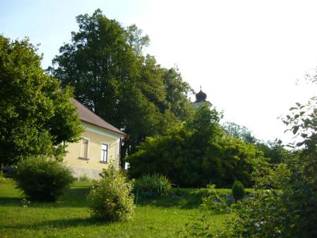 Jana Royta z Ústavu dějin umění Univerzity Karlovy nebo PhDr. Marcely Vondráčkové z Národní galerie. Seminář se věnoval tématu broumovských nástěnných maleb. V rámci přednášek prof.