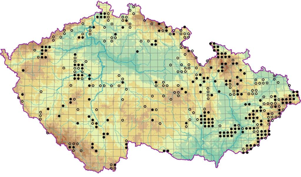 Obr. 102. Rozšíření asociace LBC01 Galio odorati-fagetum sylvaticae. Fig. 102. Distribution of the association LBC01 Galio odorati-fagetum sylvaticae. měrně vzácně (např. K.