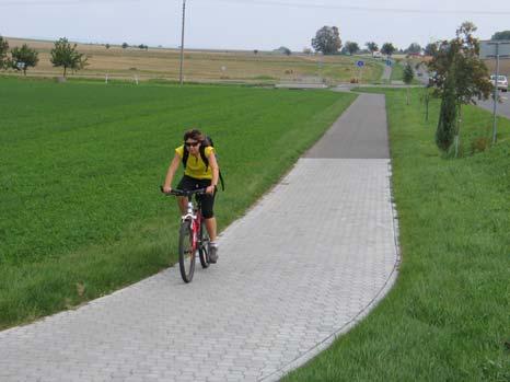 C. Stezky pro chodce a cyklisty se sloučeným provozem Moravská cyklostezka Ostrožská Nová Ves Cyklostezka podél silnice II. třídy u Těšetic D.