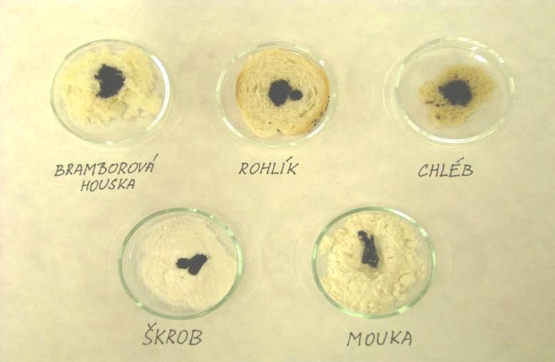 Tento polysacharid není přítomen v žádném materiálu čistě živočišného původu.