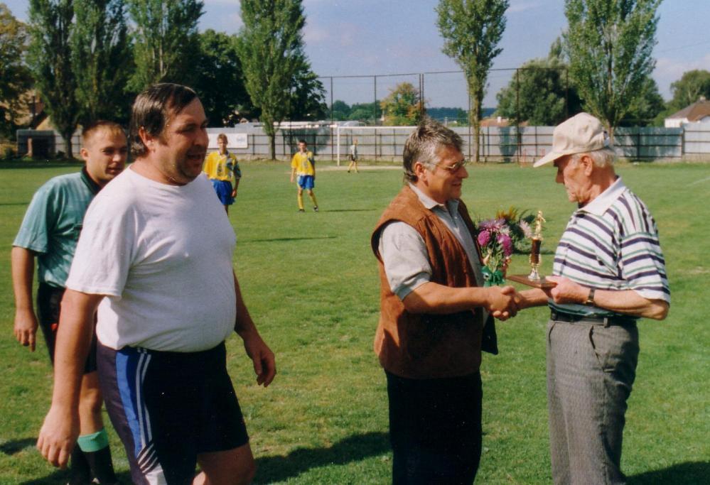 fotbalista,obětavý trenér a veliký