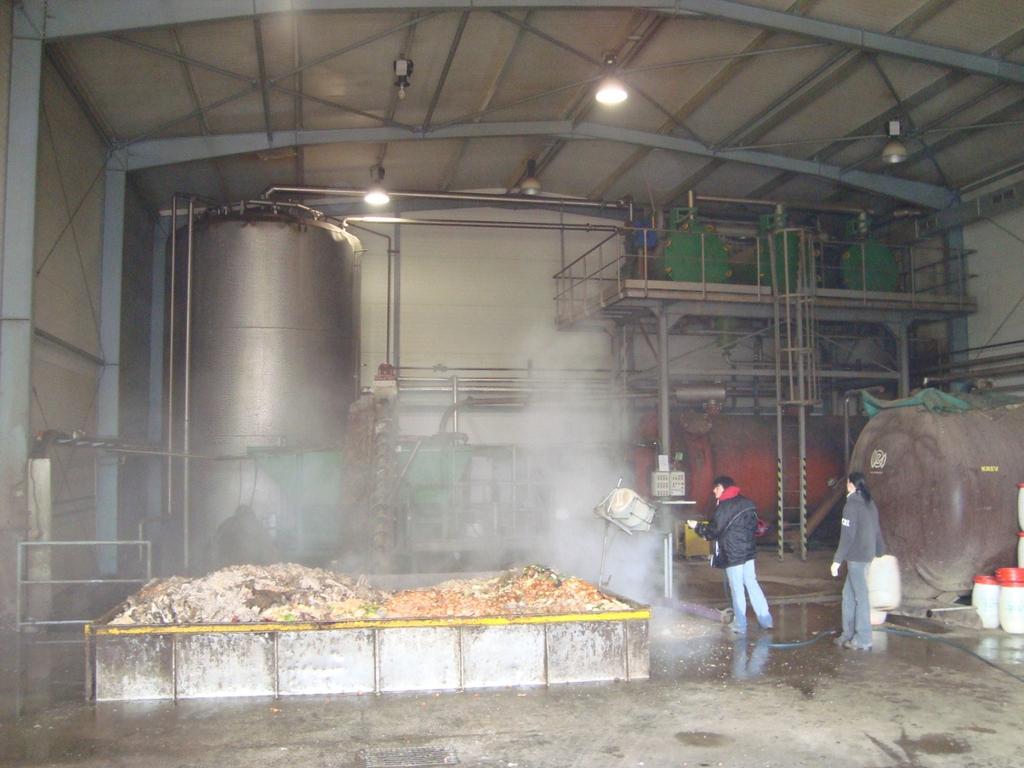Obr. 11 Hygienizační linka bioplynové stanice Velký Karlov Materiál rostlinného původu je