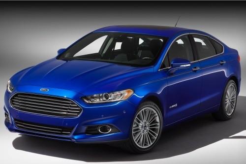 2.2 Zástupce hybridů Zde jsem jako zástupce hybridních automobilů zvolil Ford Fusion Hybrid.