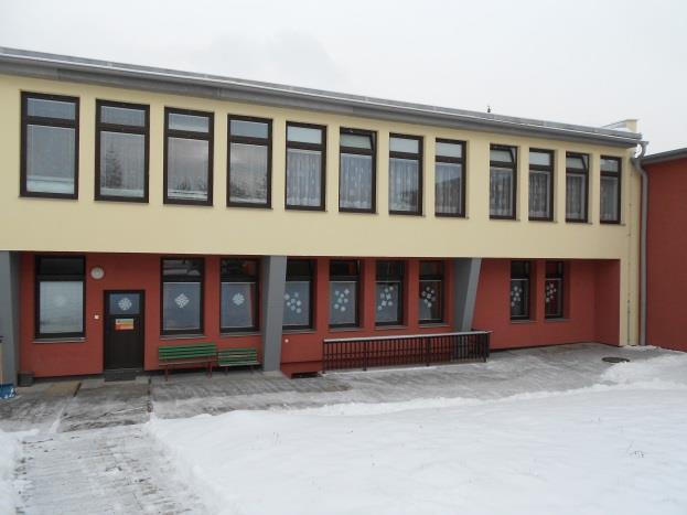 Středisko volného času-domeček HOŘOVICE Výroční zpráva školní rok 2017-2018 4. PROSTOROVÉ ZABEZPEČENÍ SÍDLO ORGANIZACE: Adresa: Větrná 869, 268 01 Hořovice GPS: 49 49'53.651"N, 13 54'3.