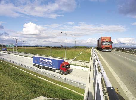 Trvalým problémem velkých českých měst, který patrně nikdy nebude vyřešen k úplné spokojenosti řidičů, je i stav a údržba místních komunikací a možnosti parkování ve městě, zejména v centru, nesmí se