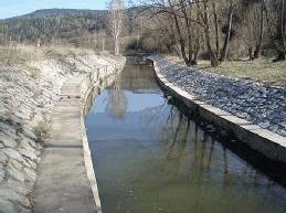 upravenosti břehu name rozsah výskytu