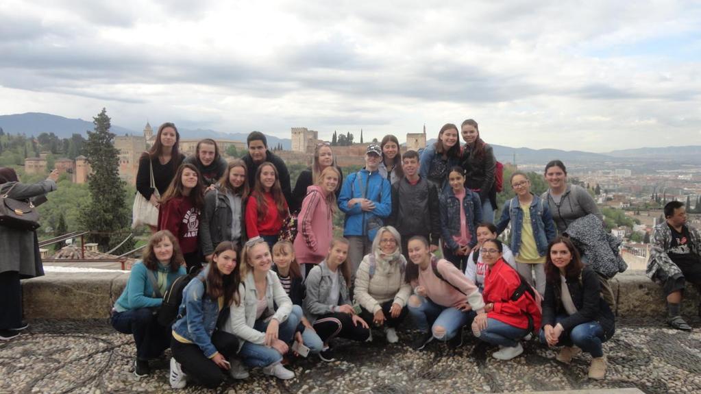 Výměna studentů Granada Olomouc (jaro 2018) A je to tady! Na přelomu dubna a května proběhla 1.část výměny studentů španělského jazyka našeho gymnázia se studenty ze španělské Granady.