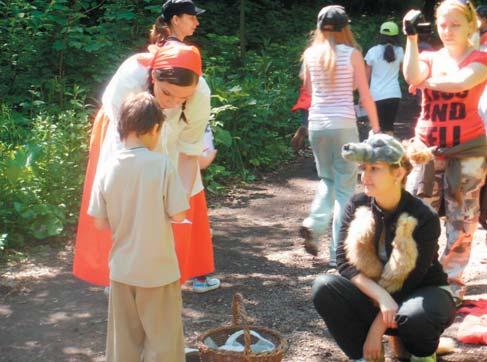 zástupkyně zúčastnila, spolu s PhDr. Františkem Hýblem, vernisáže výstavy Pedagogického muzea J. A.