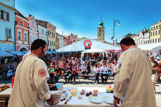 24. 5. / Zahradní centrum Školky Májová květinová 18. 19. 5. / Smetanovo náměstí Gastronomické slavnosti M. D.