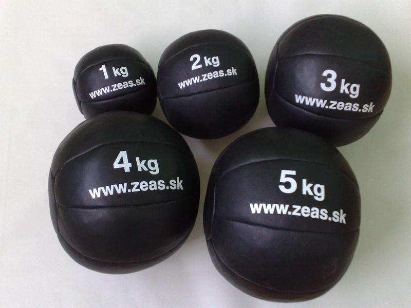 2. Druhy plných míčů Na trhu je k dostání nepřeberné množství různých druhů plných míčů včetně různých doplňků k plným míčům, které dopomáhají k zefektivnění samotného tréninku.