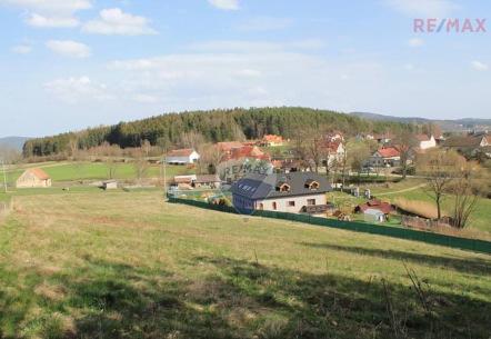 7) Stavební pozemek, Hubenov, okres Český Krumlov Stavební pozemek v obci