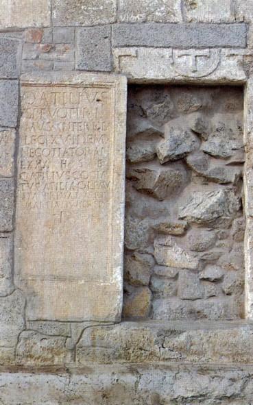 Nápisy (náhrobky a stély) /Inscriptions (Tombstones, Stele) z území