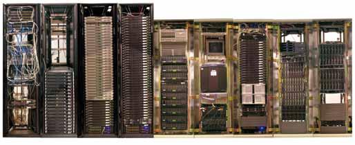 V následující tabulce je uveden soupis diskových polí, používaných v roce 2009: Výrobce Typ Kapacita Připojení Disky Coma EasyStor 1400 10TB SCSI ATA Coma EasyStor 1600 30TB SCSI ATA Hewlett Packard