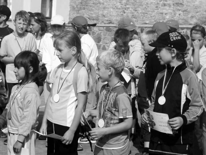 ZPRAVODAJ MIKROREGIONU ZÁHORAN číslo 14 * prosinec 2009 Zájmová ãinnost v opatovské kole a kolce Je v eobecné známo, Ïe by si mûli Ïáci dnést ze koly co nejvíce vûdomostí. Obzvlá È uãivo na 1.