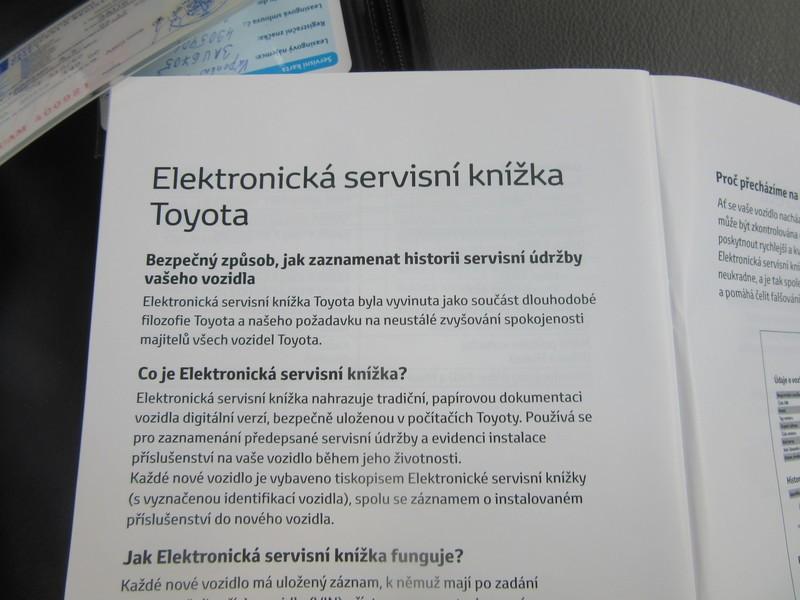 Imobilizér Rádio originální (Rádio+CD) Pohon 4x4 PNEUMATIKY Pneu na vozidle Pneu LP