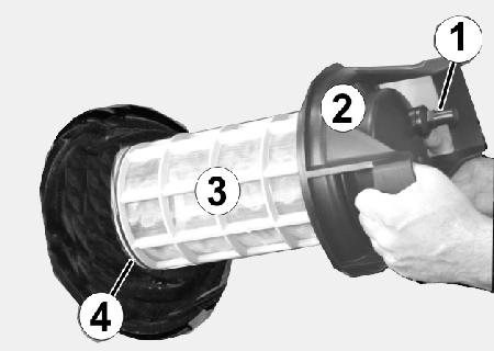 Použití postřikovače 11.6.3 Čištění sacího filtru Sací filtr (Obr. 135) čistěte denně po vyčištění postřikovače. Promažte o-kroužek dole u sacího filtru (Obr. 135/4).