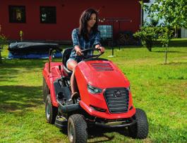 Challenge AJ 92-16 dvouválcový motor Briggs & Stratton 7160 INTEK SERIES 656 ccm záběr 92 cm šikmé žací ústrojí hydrostatická převodovka s pohonem zadních kol sběrný koš o objemu 300 litrů vhodný pro