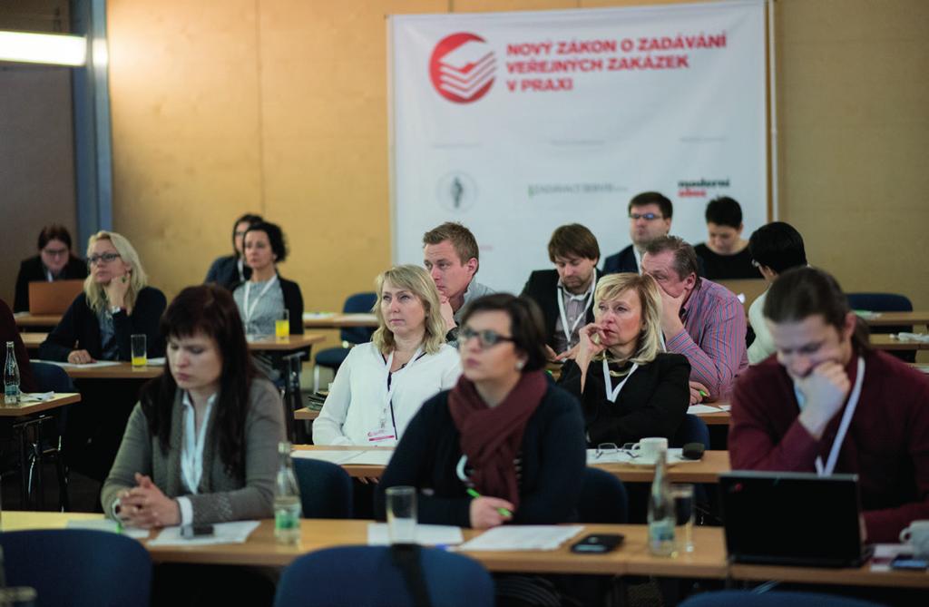 Pavel Herman z Ministerstva pro místní rozvoj, zástupkyně advokátní kanceláře Havel, Holásek & Partners s.r.o. Mgr. Mária Váňová, Mgr. Tomáš Motal ze společnosti QCM, s.r.o. nebo Mgr.