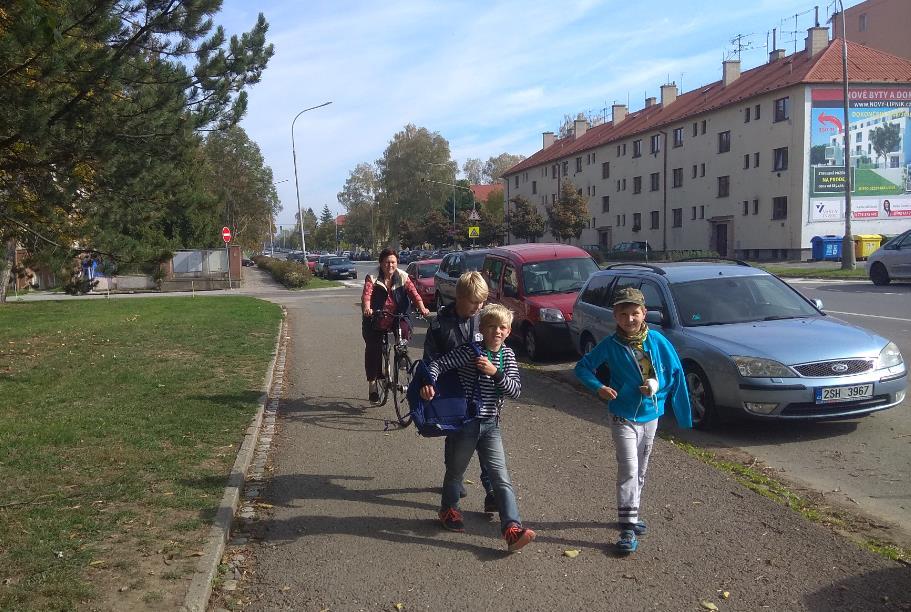 1) vytvoření podmínek pro koncepční řešení cyklistické dopravy na