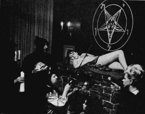 CHURCH OF SATAN SATANISTICKÉ RITUÁLY (KONKRÉTNĚ NAPŘ.