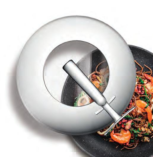 PRESIDENT 602646 Wok ø 30 cm 1599 Kč 602650 Wok ø 30 cm, s poklicí 2699 Kč CHARAKTERISTIKA Luxusní wok s unikátně zvrásněným antiadhezním povlakem. Wok je dodávaný samostatně nebo s poklicí.