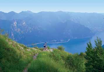 ITÁLIE - LAGO D IDRO ALPY A JEZERA 296 ITÁLIE - LAGO D IDRO HLAVNÍ NABÍDKA OBLASTI pěší, cyklistická a vysokohorská turistika, horolezectví, free climbing, vie ferrate, zip line, paragliding,