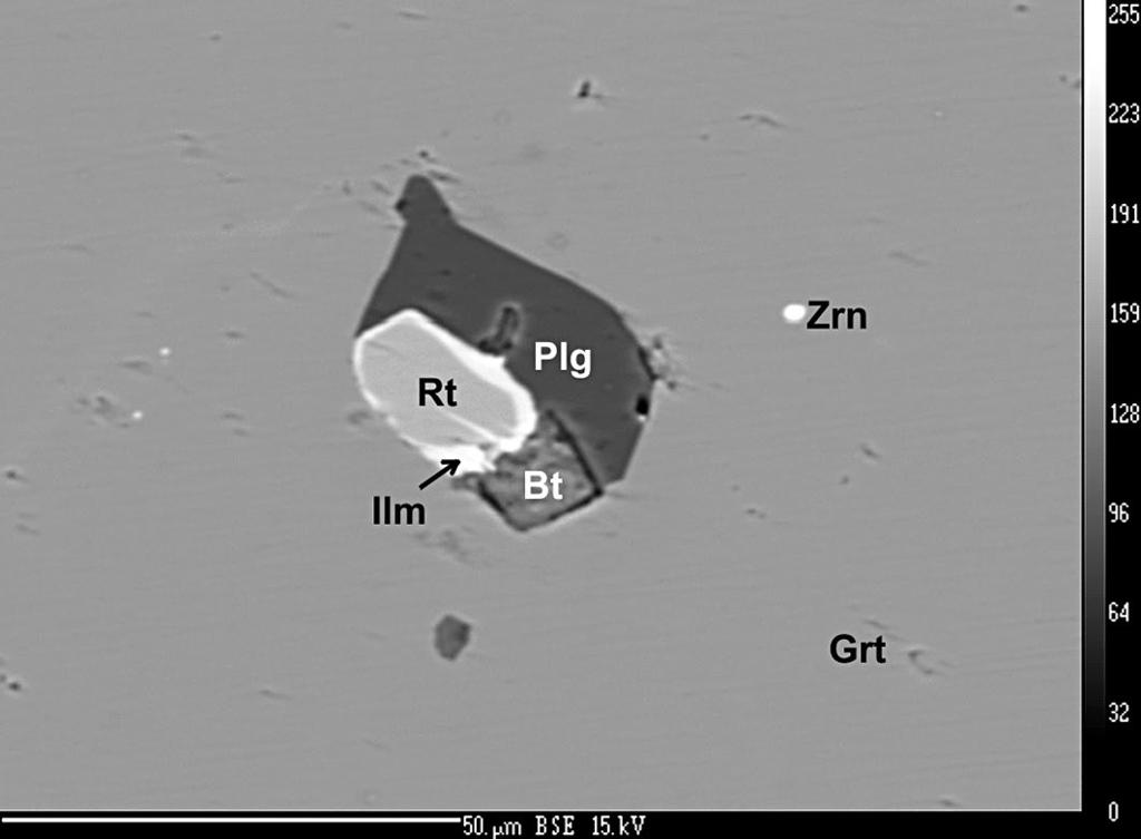 322 Bull. mineral.-petrolog. Odd. Nár. Muz. (Praha) 22, 2, 2014. ISSN 1211-0329 (print); 1804-6495 (online) Tabulka 5 Chemické analýzy granátu v hm. %, přepočítáno na 12 O anal. č.