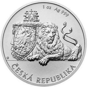 Reverzní straně jejich mince vévodí netradičně zpracovaný dvouocasý lev, který střeží další atributy naší státnosti Svatováclavskou korunu a svatováclavskou orlici.
