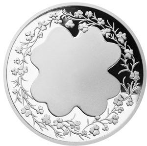 14) Dárky z drahých kovů (stříbro) Stříbrná medaile Čtyřlístek pro štěstí s věnováním 10 g Stříbro symbolizuje hojnost, romantiku a naději.