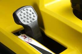 zastavení: Ovládáte pouze plynovou páčku, zbytek řídí automatika.