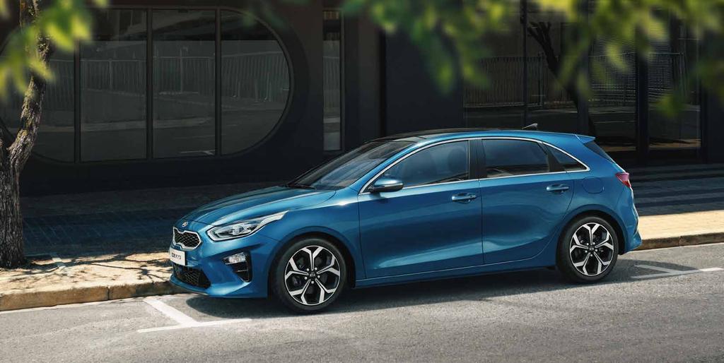 VNĚJŠÍ DESIGN 5 Nová Kia Ceed Ve správné době na správném místě Chcete-li si skutečně užívat každou jízdu, jste zváni. Chcete-li vypadat a cítit se skvěle, pak jste s námi na stejné vlně.