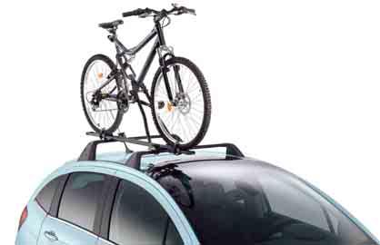 STREŠNÉ NOSIČE Strešné nosiče Citroën sú vyvinuté tak, aby umožnili prepravu bez rizika odtrhnutia vašej batožiny alebo doplnkového príslušenstva (nosič bicyklov, nosič lyží, strešný box...).
