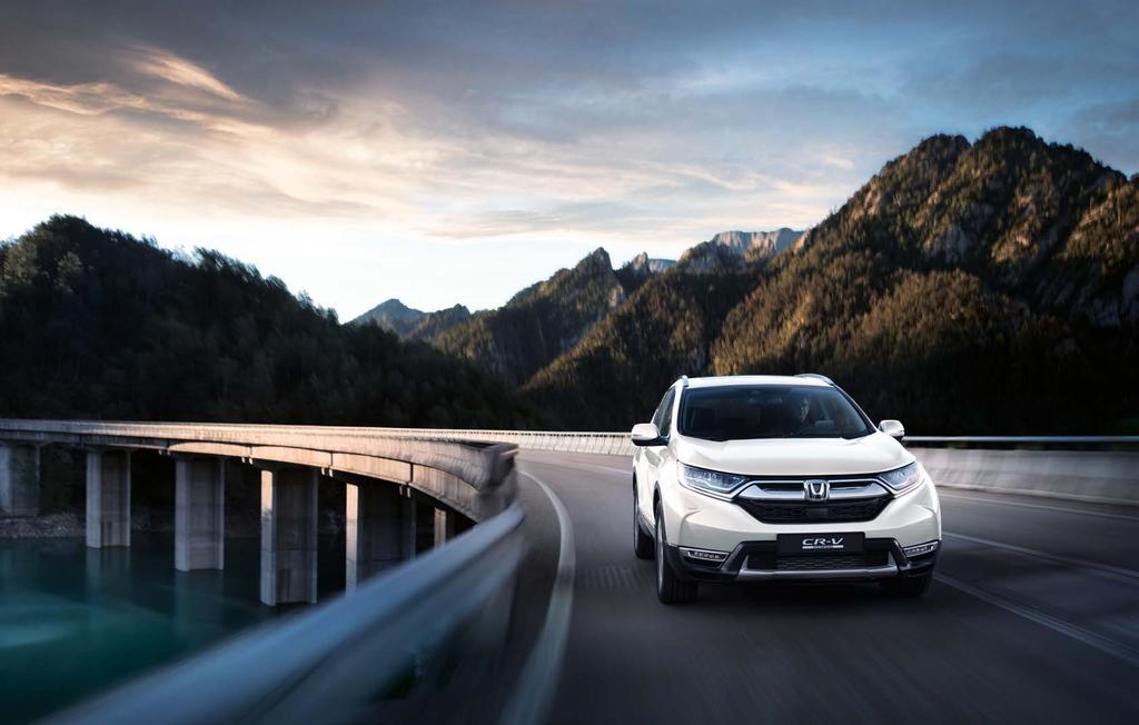 HYBRIDNÍ POHON S CHARAKTEREM Náš hybridní pohon nové generace se představuje v Evropě v novém CR-V.