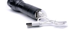 2200mAh napájení: mikro USB zdířka (kabel součástí) doba svícení: min. 2hod., max. cca 10 hod.