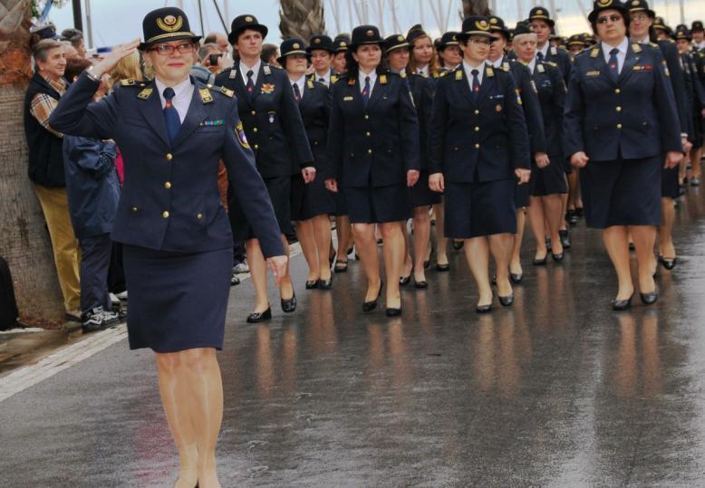 Donacija - občine, lokalna skupnost, občani, podjetniki (ob medijski podpori bi bilo lažje, pravilni pristop osebni, poznanstva - samo če koga osebno poznaš, imaš možnost pridobiti sredstva.).