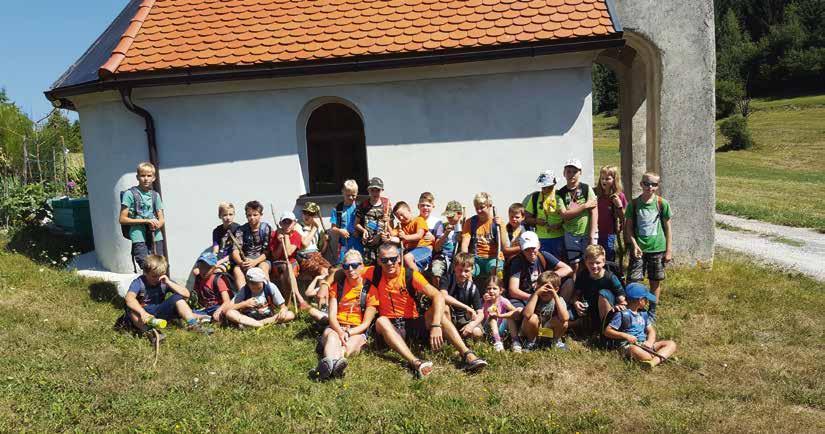 Kočevska www.kocevje.si Kočevsko, skrivnostni gozd Slovenije april 2018 24 Prihajajo počitnice: v naravo ali pred računalnik? Se spomnite otroštva? Plezanja po drevesih? Nabiranja travniških rastlin?