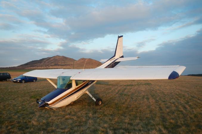 Letecká nehoda Datum: 30. 3. 2017 Typ: Cessna 152 Místo: LKRA (Raná) Při přistání na LKRA došlo k několikanásobnému odskoku.