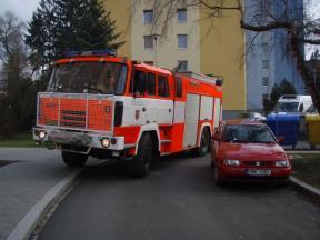 České vysoké učení technické v Praze F A K U L T A S T A V E B N Í Katedra konstrukcí pozemních staveb KP5C / KP7A Požární bezpečnost staveb PPRE Požární