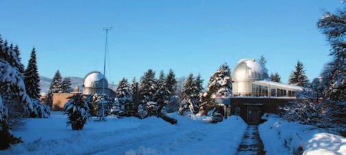 Astronomická křížovka 1 4 2 5 3 6 1. pomůcka hvězdáře, 2. planeta, na které je teplota asi 500 C, 3. Severka 4. objekt tvořený miliardami hvězd, 5. stav, kdy na předměty nepůsobí gravitace, 6.