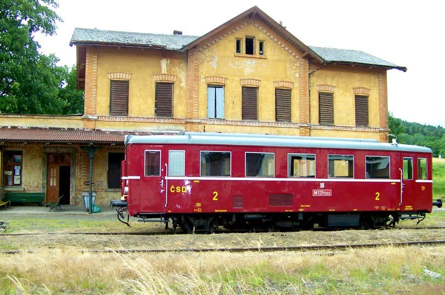 TURISTICKÁ LINKA T1 KAMENICKÝ MOTORÁČEK Kamenický motoráček je historický vlak, který jezdí po muzejní sklářské lokálce z České Kamenice do Kamenického Šenova. Historický motoráček M 131.