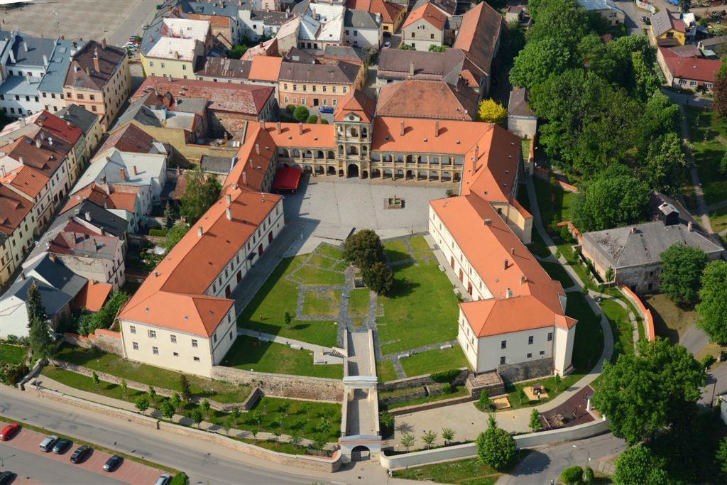 Profil města Moravská Třebová Socio-ekonomická analýza jako podklad pro tvorbu Strategického plánu rozvoje města