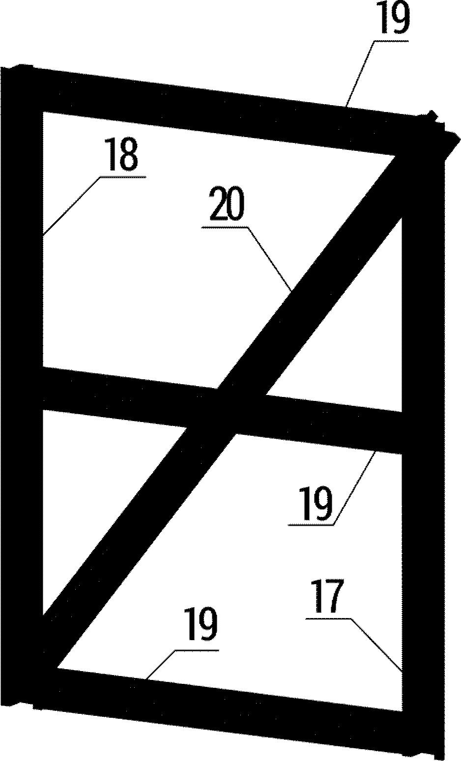 SESTAVENÍ DVEŘÍ Skleník má dveře na pantech v předním i zadním čele. Každé dveře jsou složeny ze dvou stejných částí (horní a spodní část).